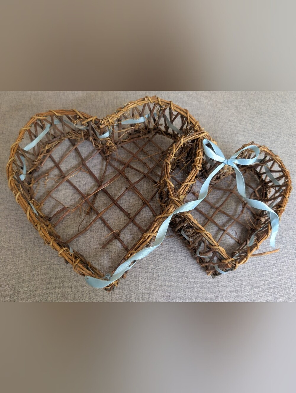 Vintage Rustic Two Connected Hearts Woven Wicker Basket Ribbon Wall Shelf Farm